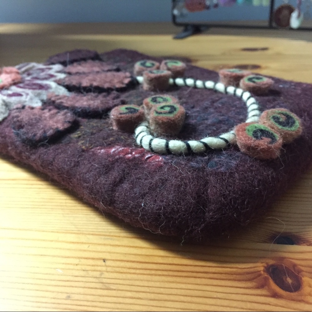 Make-Up pouch - Picture 2 of 3